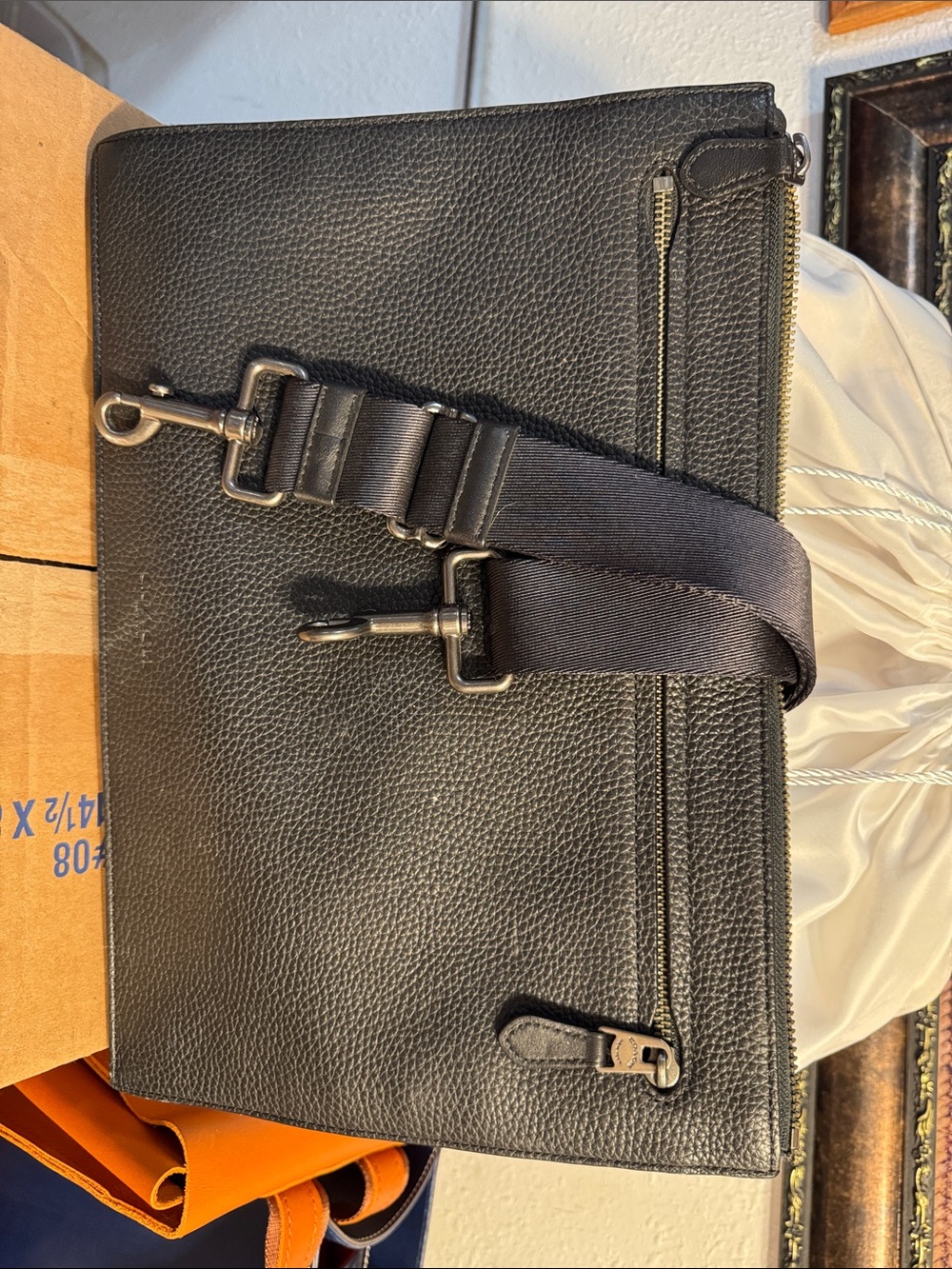 Coach Manhattan Slim Messenger Bag - Picture 7 of 7